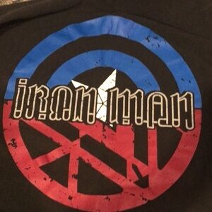Red Chapter X Marvel Black Shirt Iron Man Captain America Size Med EUC #1028